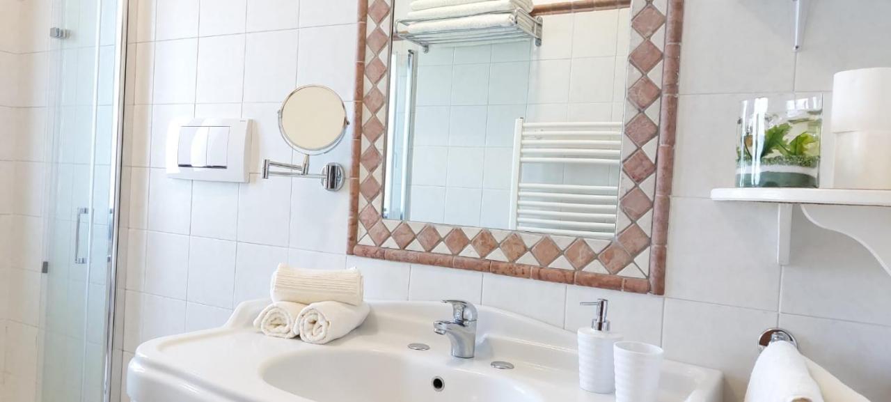 Agriturismo Podere Verdicchio Скансано Екстериор снимка